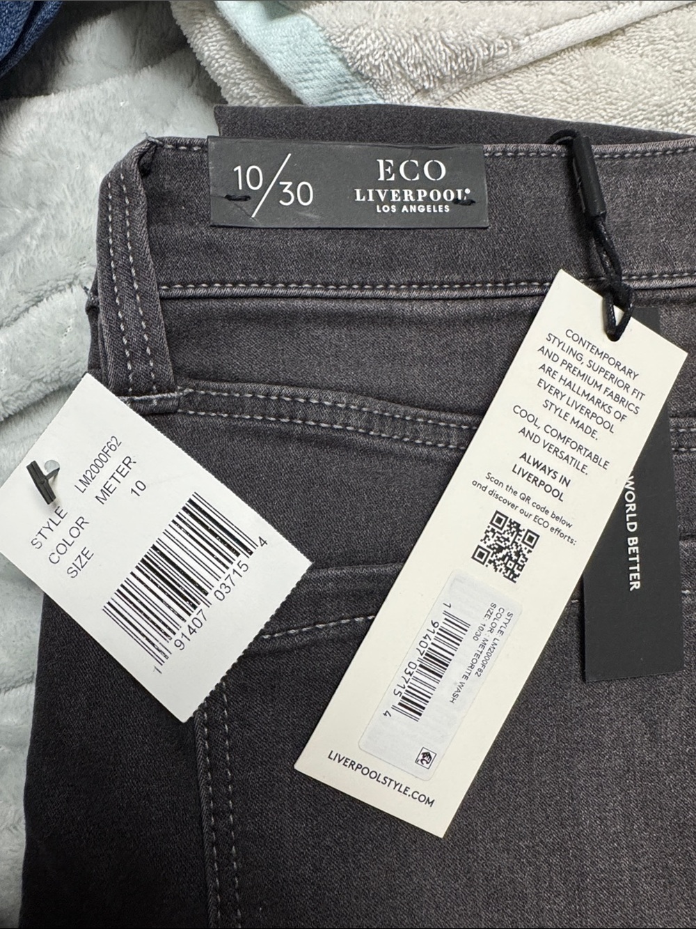 Liverpool Women’s Skinny Jeans in Charcoal